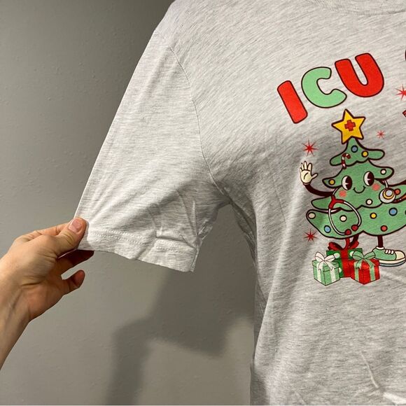 Christmas ICU Crew Graphic short sleeve T-Shirt size small - Picture 3 of 9